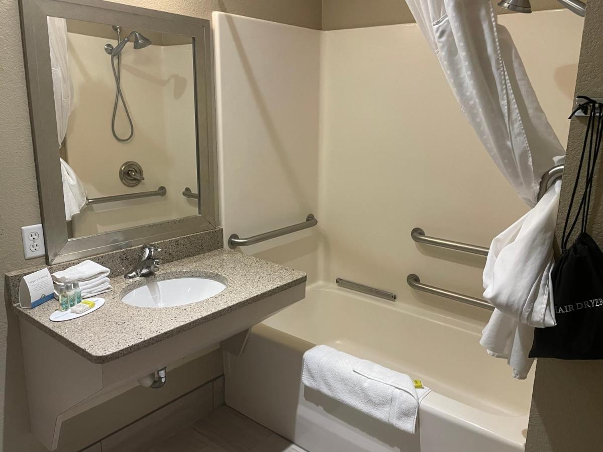 Spark By Hilton La Crosse Onalaska Eksteriør bilde